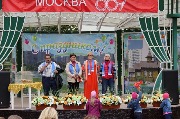 Sy49sPb2wrE